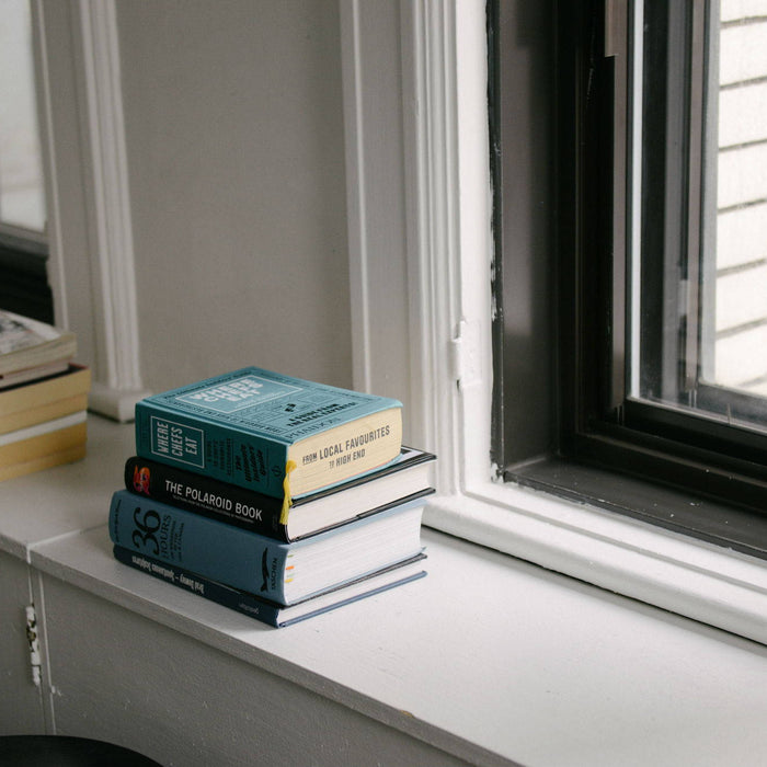 HOW TO CLEAN WINDOW SILLS