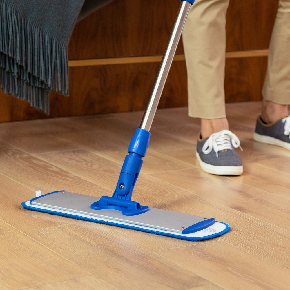 microfiber flat mop on hardwood floors