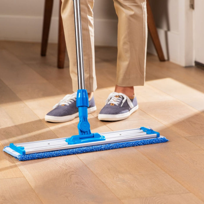 HOUSE CLEANING WITH MICROFIBER MOP