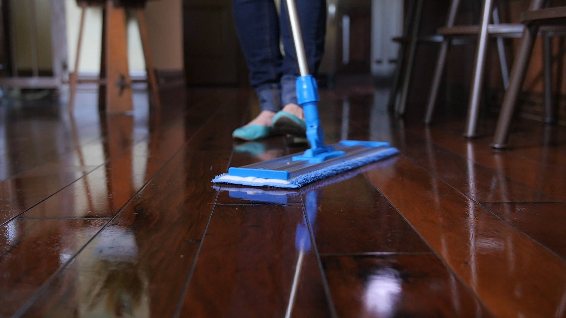 CLEAN QUICKER WITH MICROFIBER MOPS