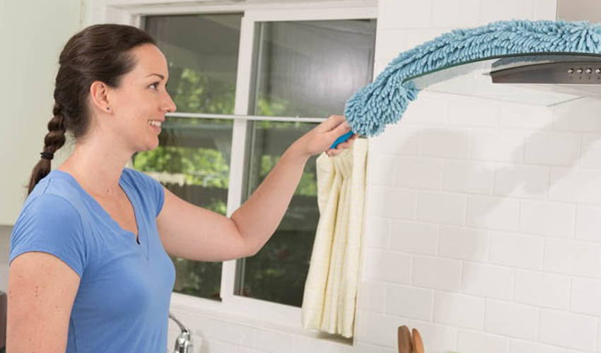 Swiffer Alternatives: Microfiber Cloth vs Swiffer Duster