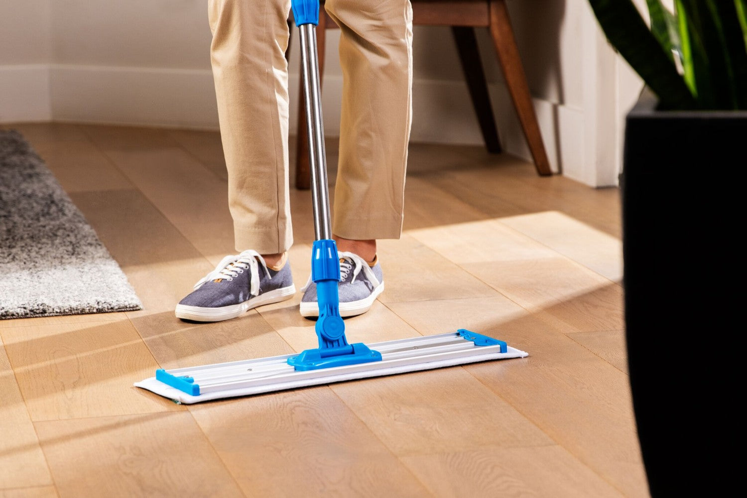 20 Inch Pad Shown-48 Inch Microfiber Dust Mop For Cleaning Hard Floor Surfaces MDM50