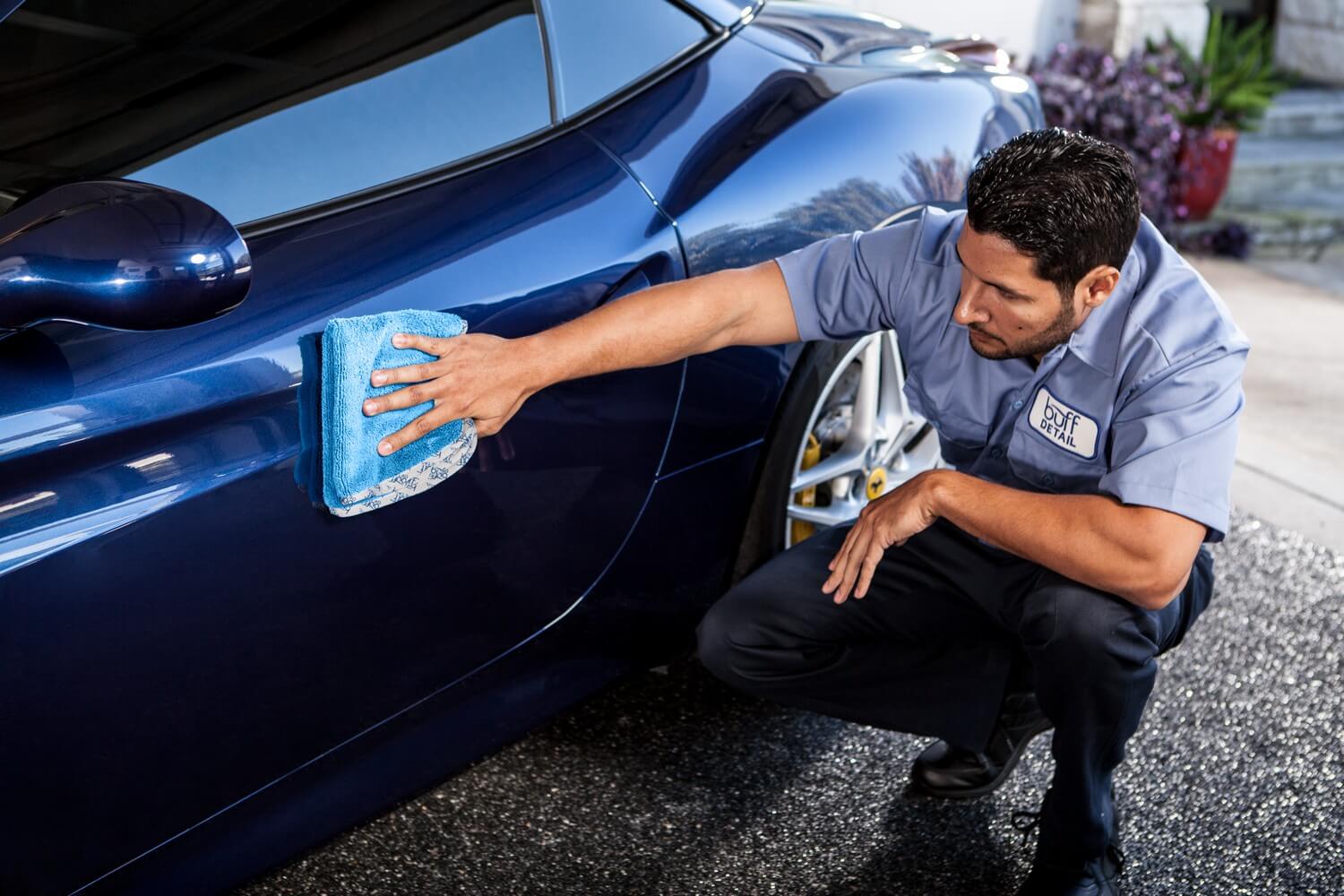 la mejor toalla de microfibra para encerar el coche